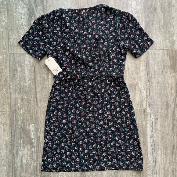 π₯π₯BILLABONG - BLOOM WRAP DRESSπ₯π₯ - Picture 10 of 10